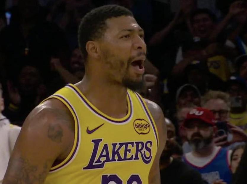 世界杯官方直播app下载安装入口-斯马特：队友们无比信任彼此，本场胜利对准备季后赛意义重大